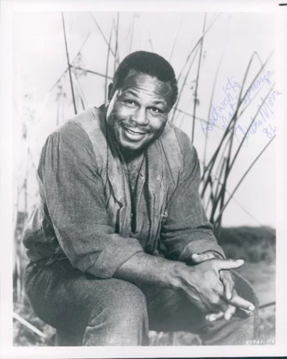 Archie Moore autograph