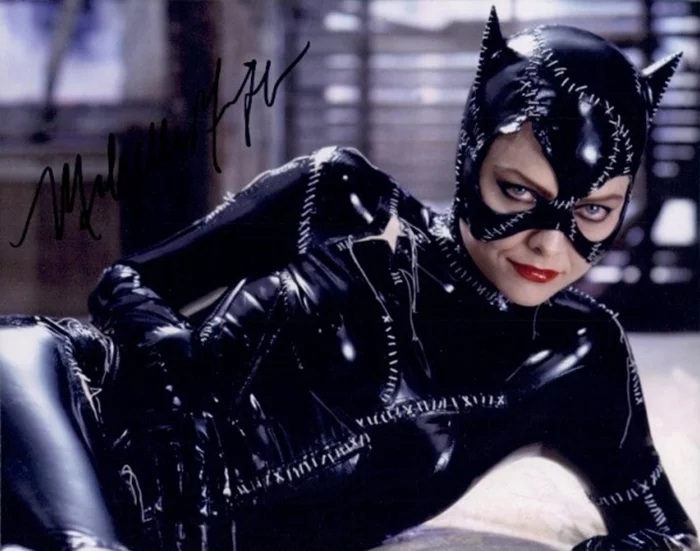 Michelle Pfeiffer autograph