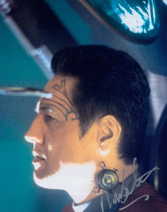 Robert Beltran autograph