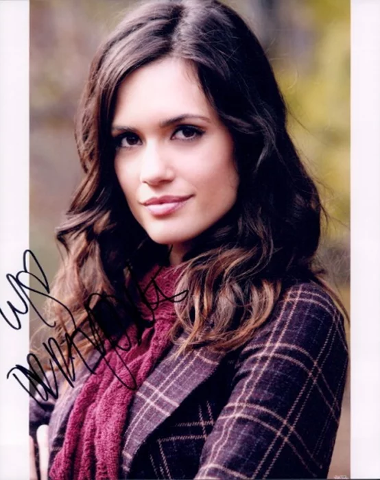 Torrey DeVitto autograph
