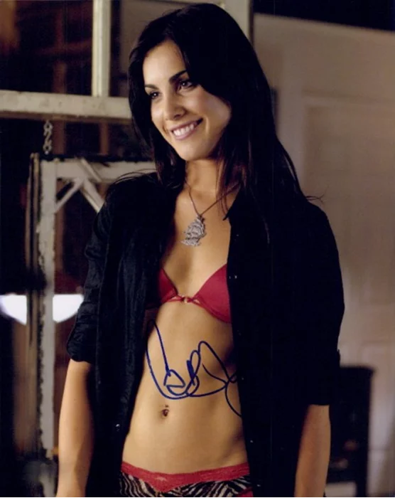 Carly Pope autograph