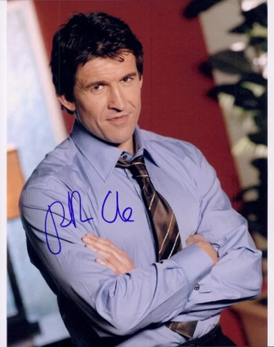 Jonathan Cake autograph