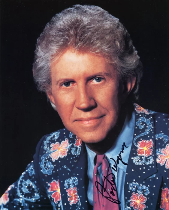 Porter Wagoner autograph