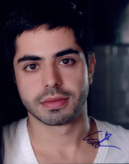 Satya Bhabha autograph