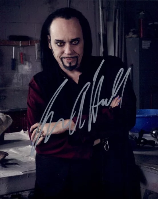 Cleve Hall autograph