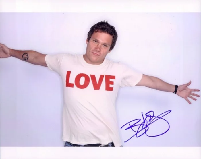 Bob Guiney autograph