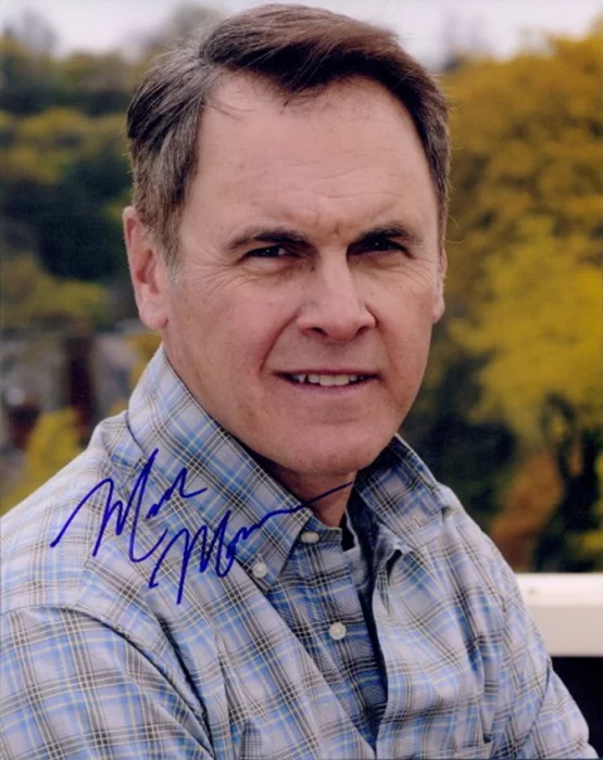 Mark Moses autograph