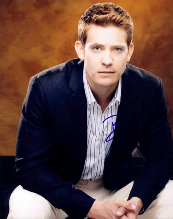 Bryce Johnson autograph
