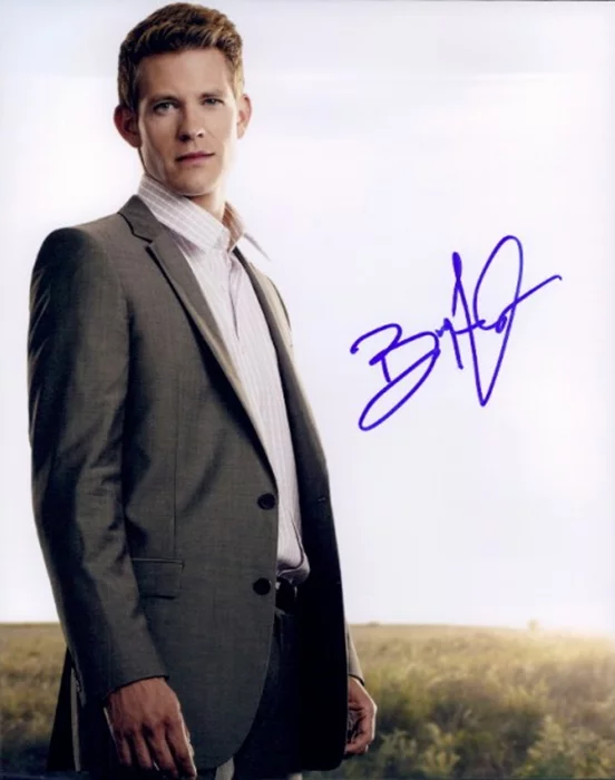 Bryce Johnson autograph