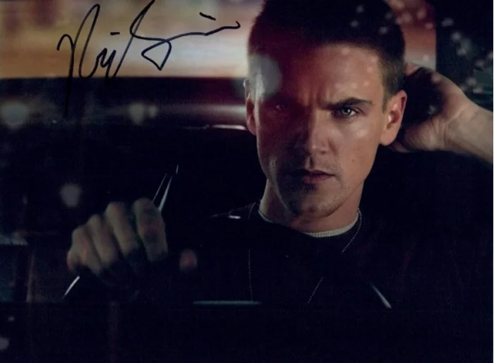 Riley Smith autograph