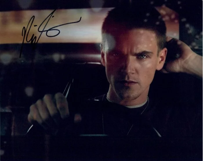 Riley Smith autograph