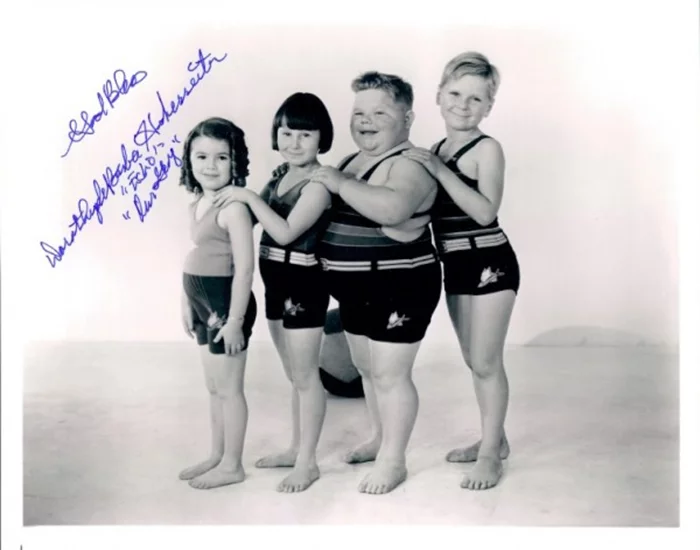 Dorothy DeBorba autograph