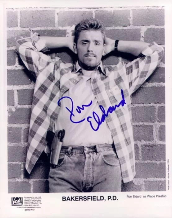 Ron Eldard autograph