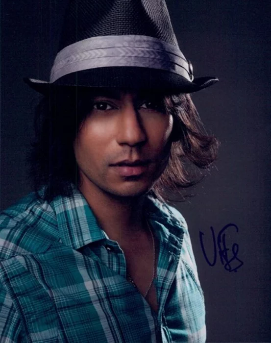 Vik Sahay autograph