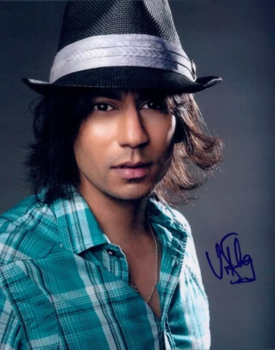 Vik Sahay autograph