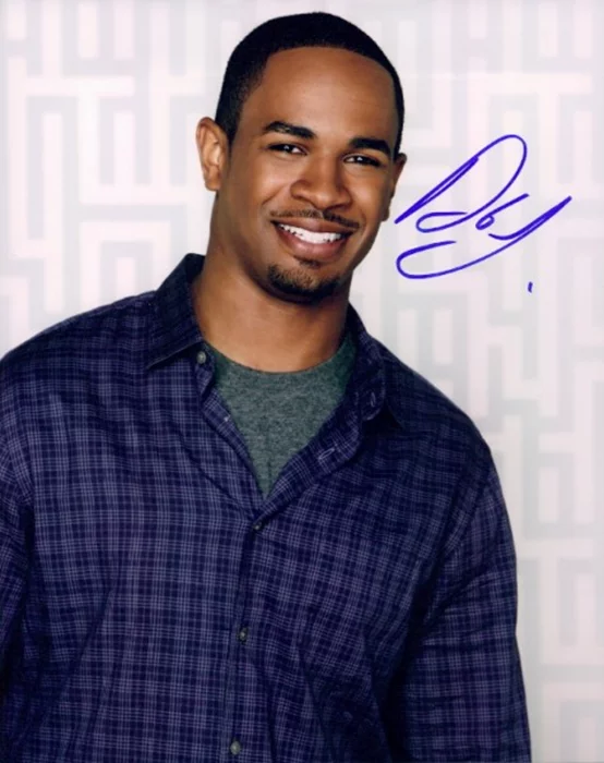 Damon Jr. Wayans autograph