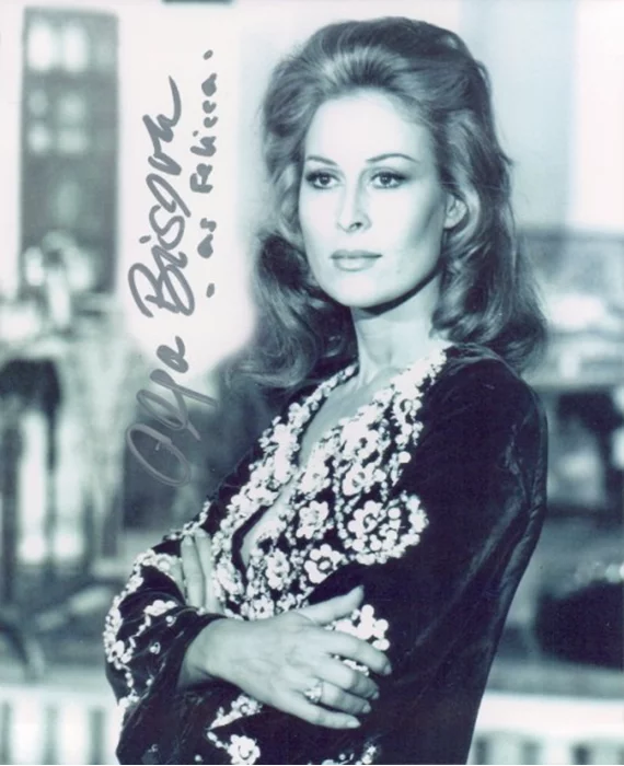 Olga Bisera autograph