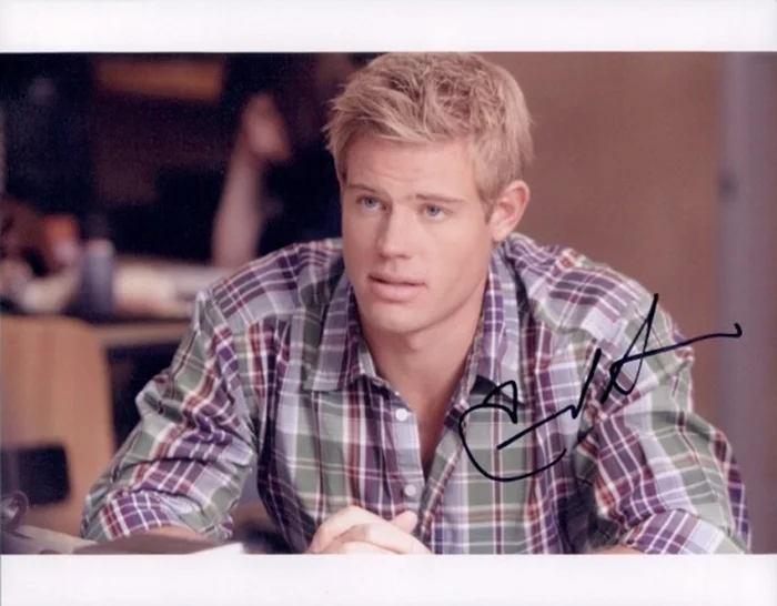 Trevor Donovan autograph