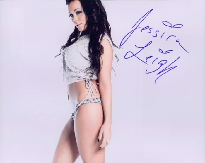 Jessica Leigh autograph