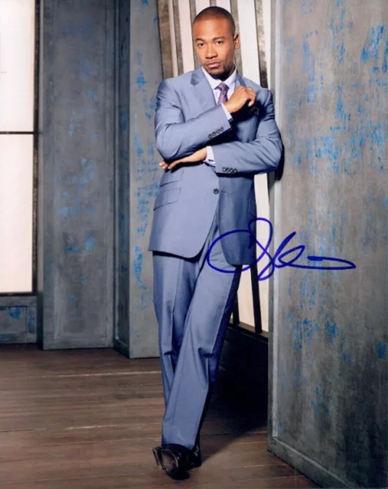Columbus Short autograph
