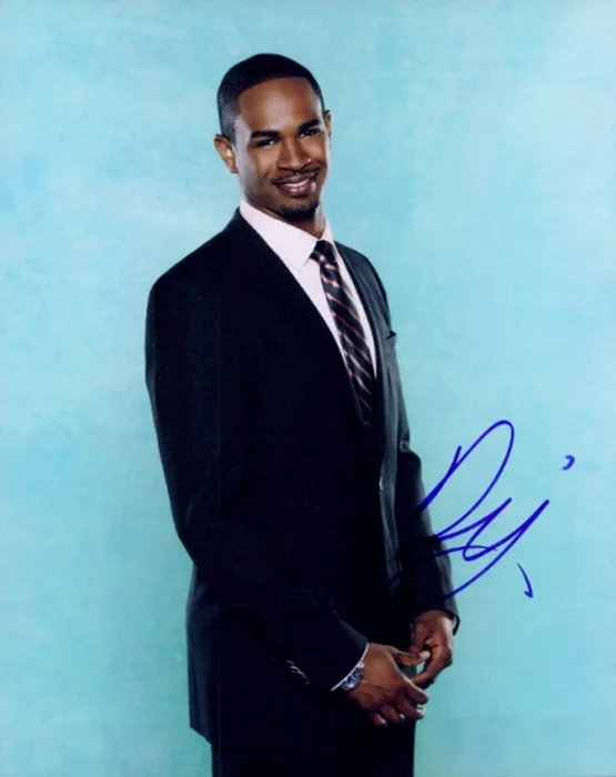 Damon Jr. Wayans autograph