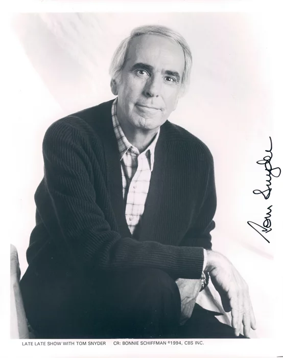 Tom Snyder autograph