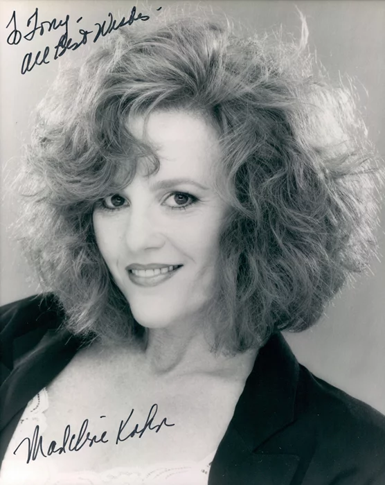 Madeline Kahn autograph