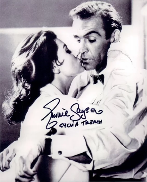 Eunice Gayson autograph