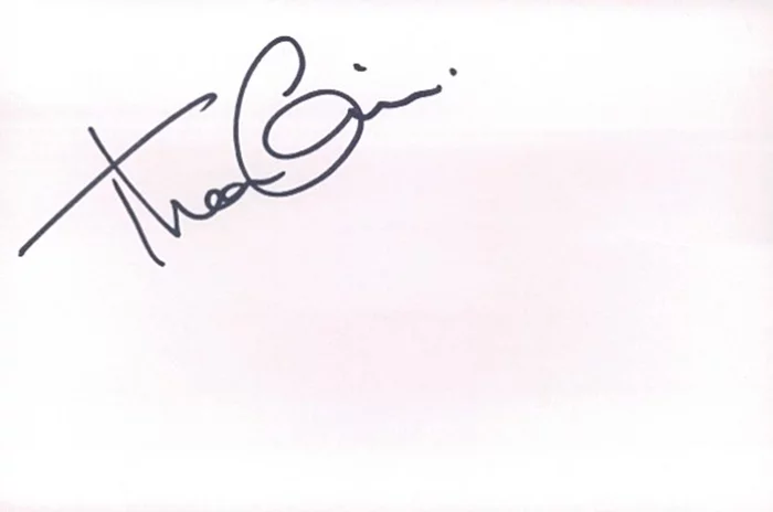 Thea Gill autograph