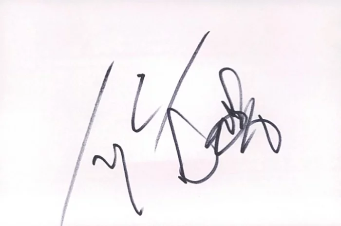 Tiny Lister Jr. autograph