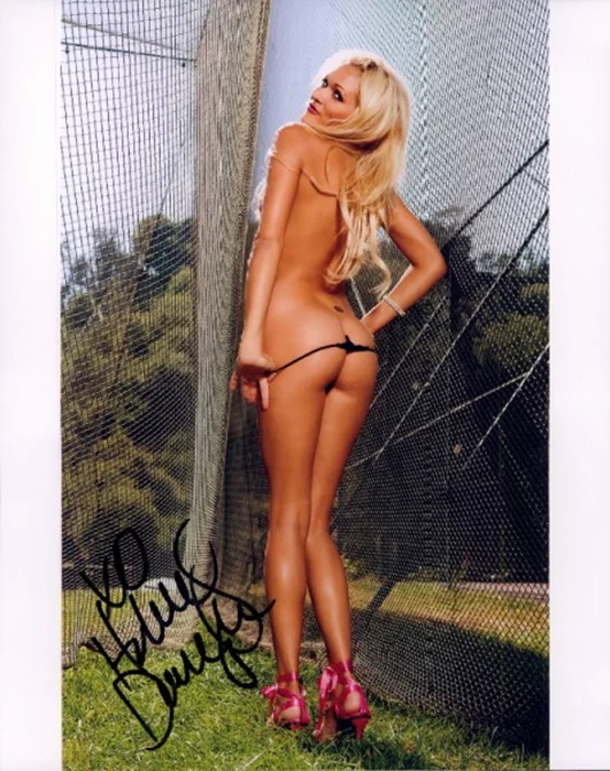Holley Dorrough autograph
