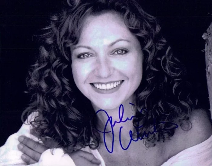 Julie White autograph