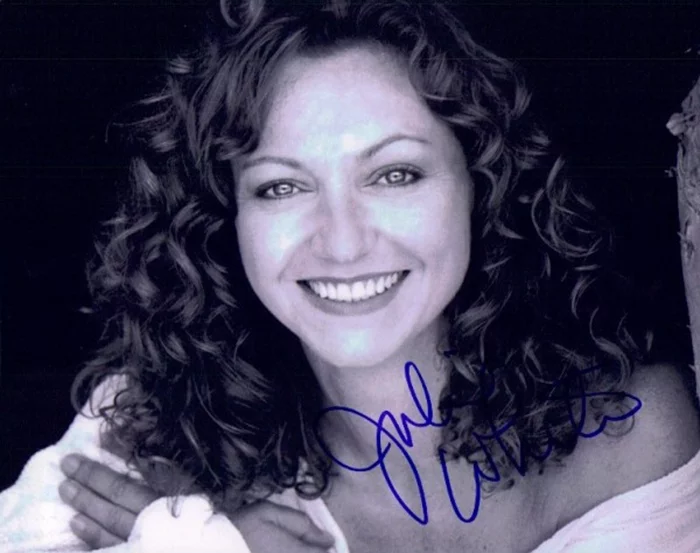 Julie White autograph