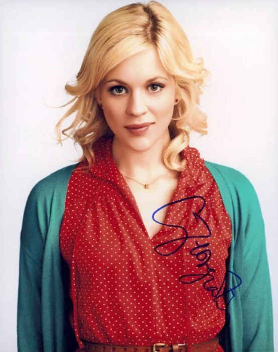 Georgia Jones autograph