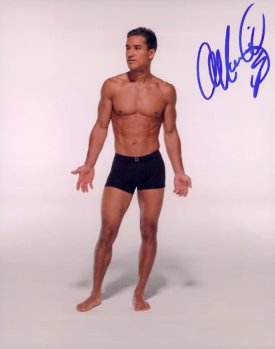 Mario Lopez autograph