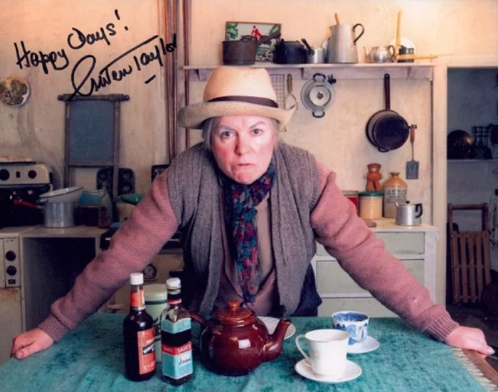 Gwen Taylor autograph