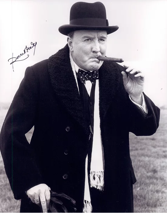 Robert Hardy autograph