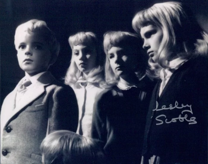 Lesley Scoble autograph