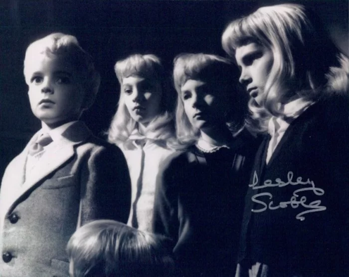 Lesley Scoble autograph