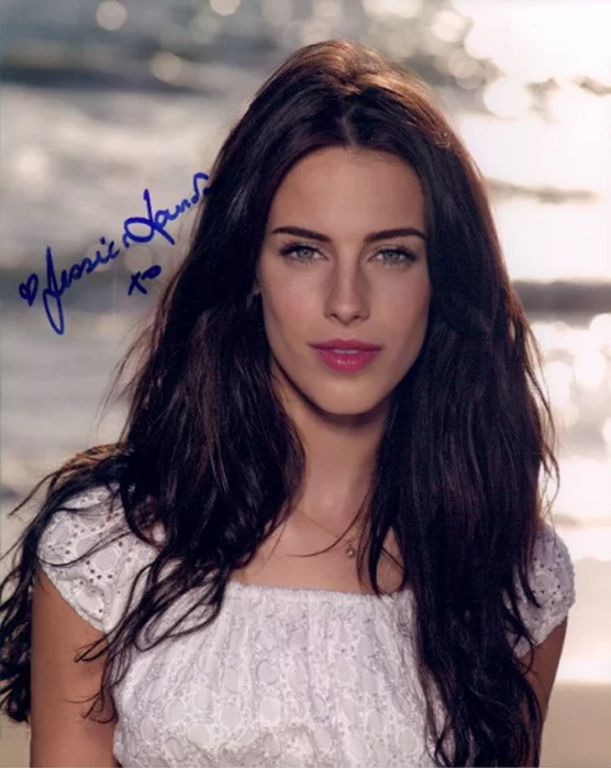 Jessica Lowndes autograph