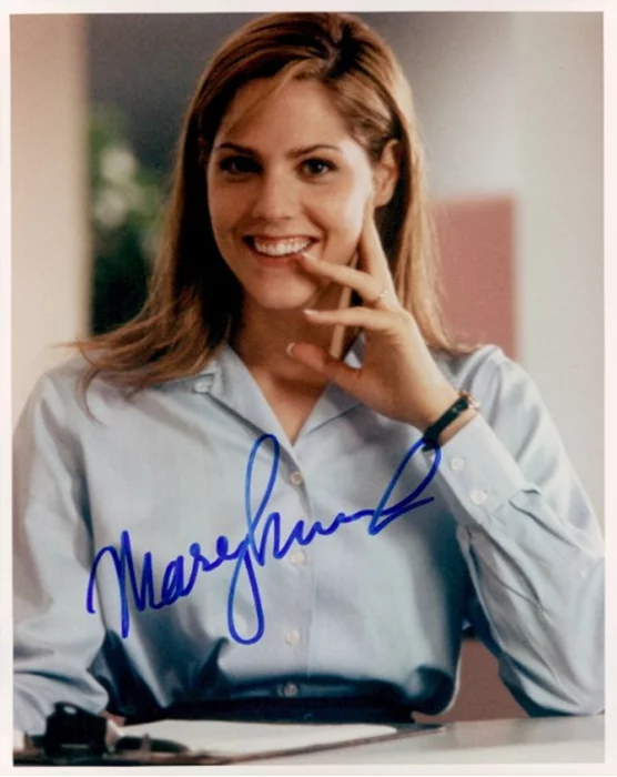Mary McCormack autograph