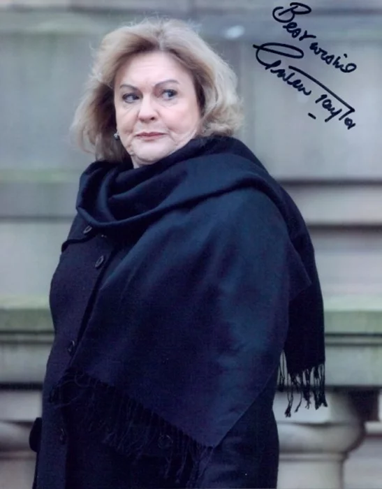 Gwen Taylor autograph