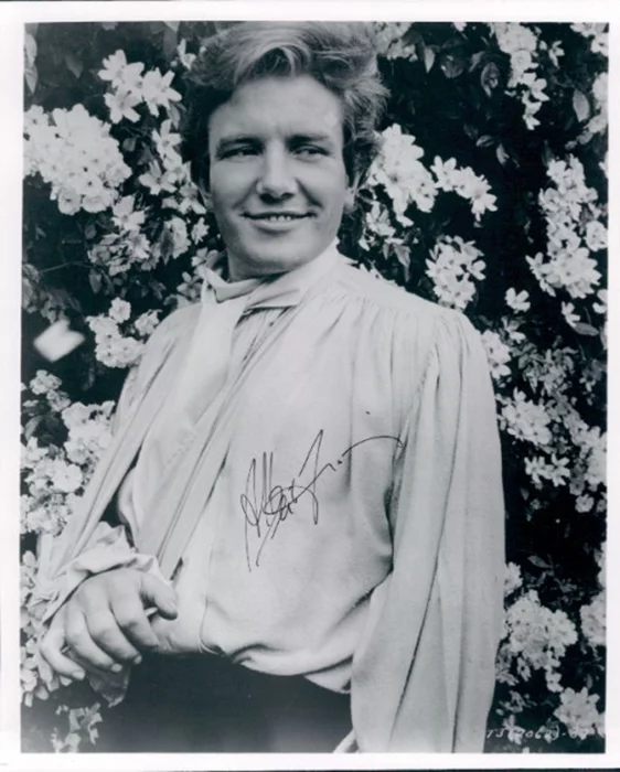 Albert Finney autograph