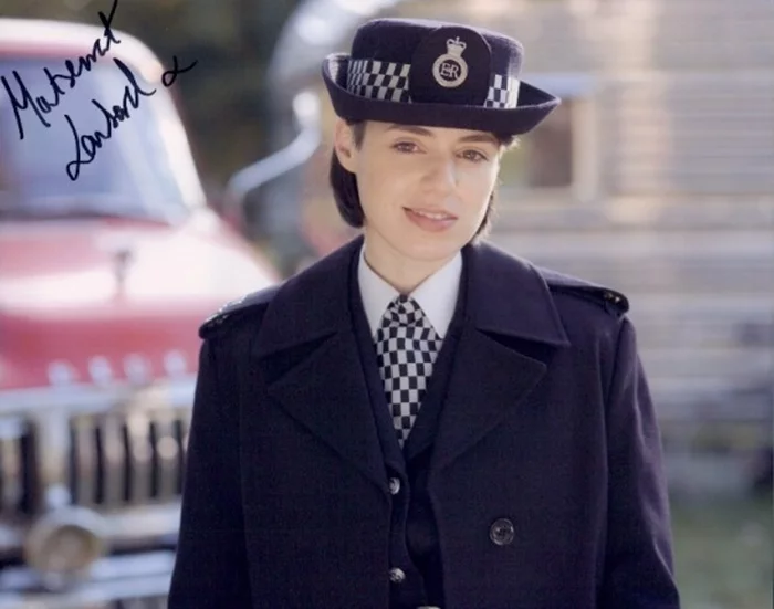 Montserrat Lombard autograph
