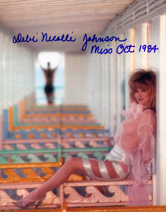 Debi Nicolle Johnson autograph
