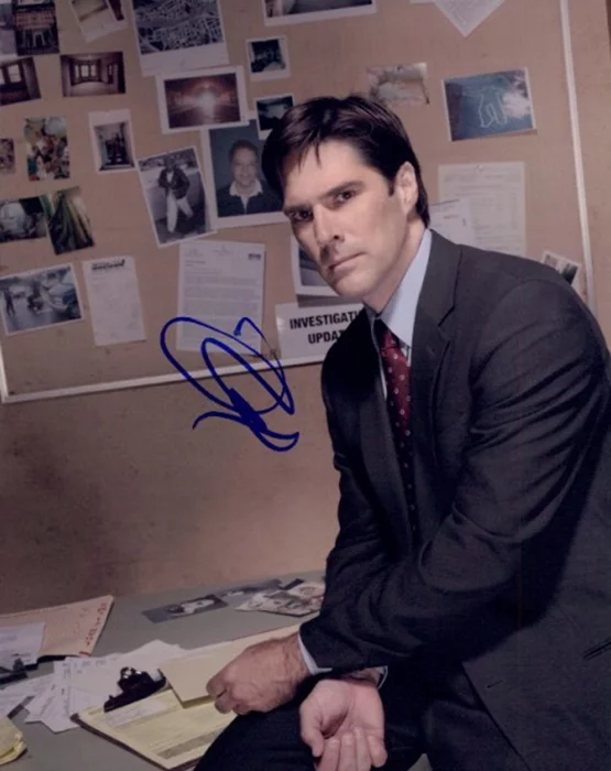 Thomas Gibson autograph