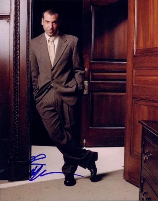Rick Hoffman autograph