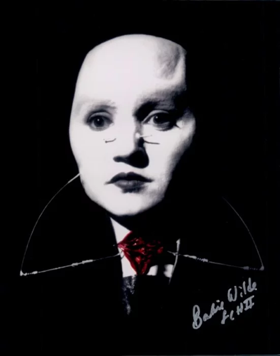Barbie Wilde autograph