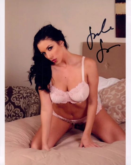 Jelena Jensen autograph