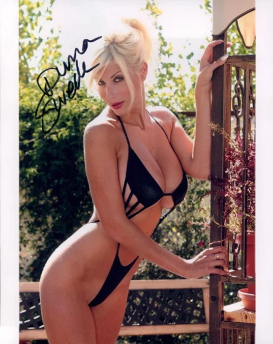 Puma Swede autograph